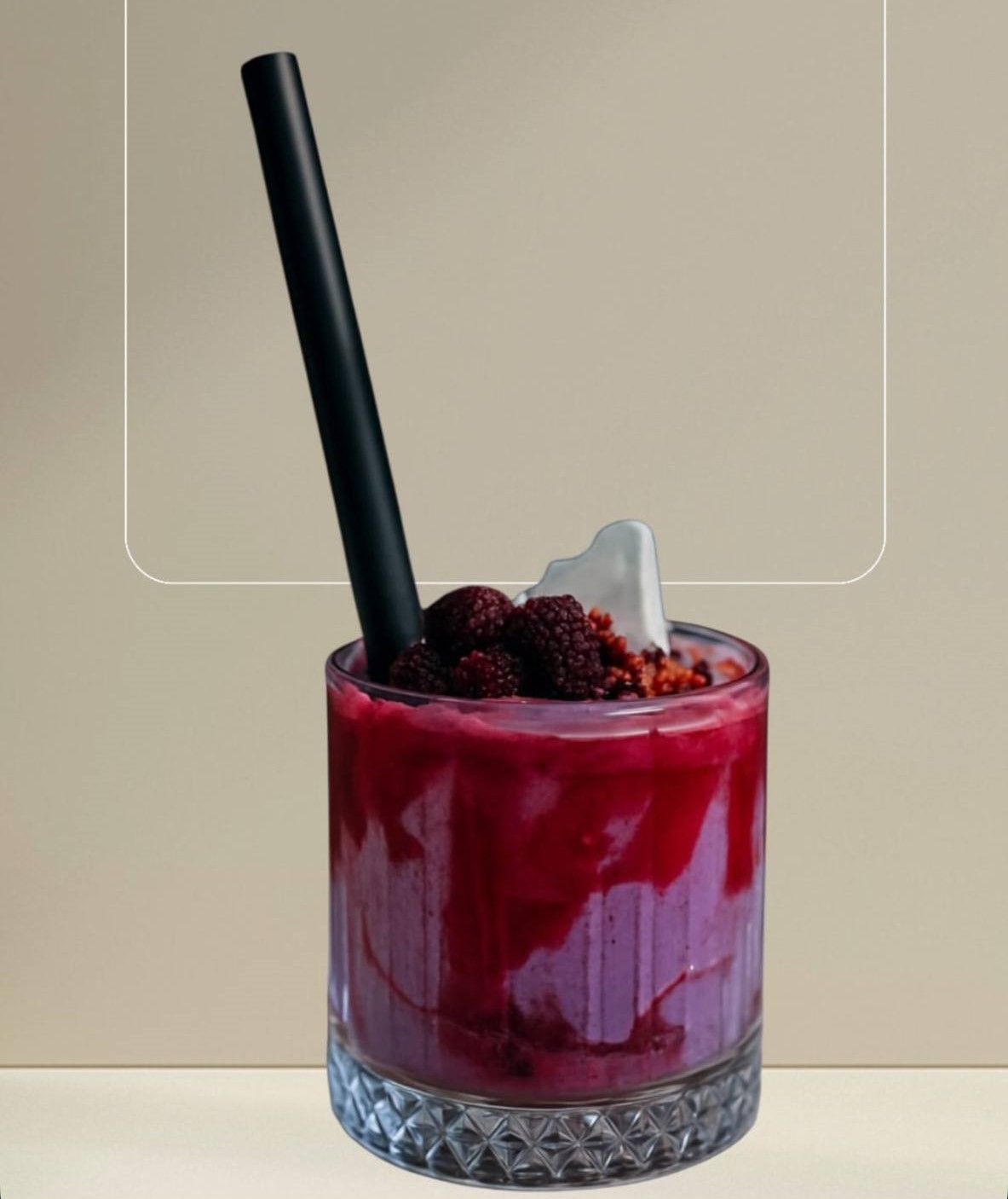 توت فرنگی و شاه توت